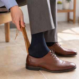 Vintage-Style Wooden Short-Handled Shoehorn 2-Piece Set